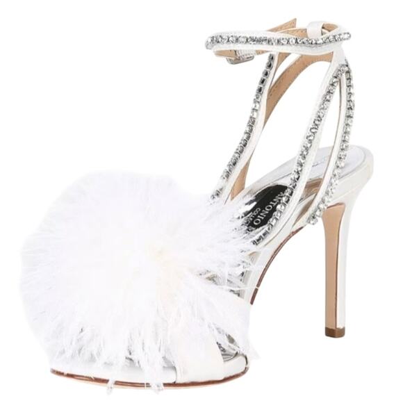 Just in 💫| Antonio Melani Aurora Feathered Rhinestone Embellished Sandals SZ 6 - Picture 1 of 8